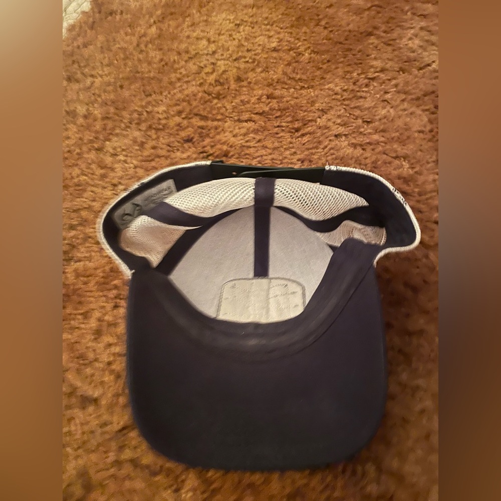 Hat - Picture 3 of 5